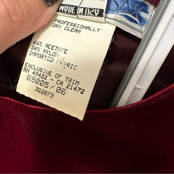 Gunne Sax Vintage Victorian Prairie Burgundy Embroidered Velvet Dress 2/4 - Picture 9 of 11